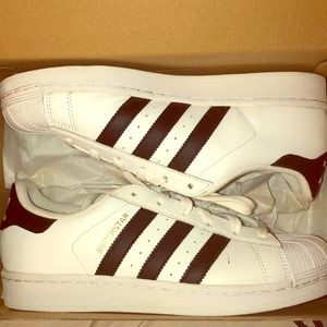 Adidas Sneakers